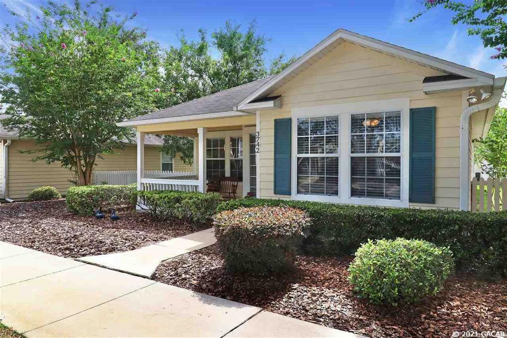 Property Photo:  3742 NW 26th Terrace  FL 32605 