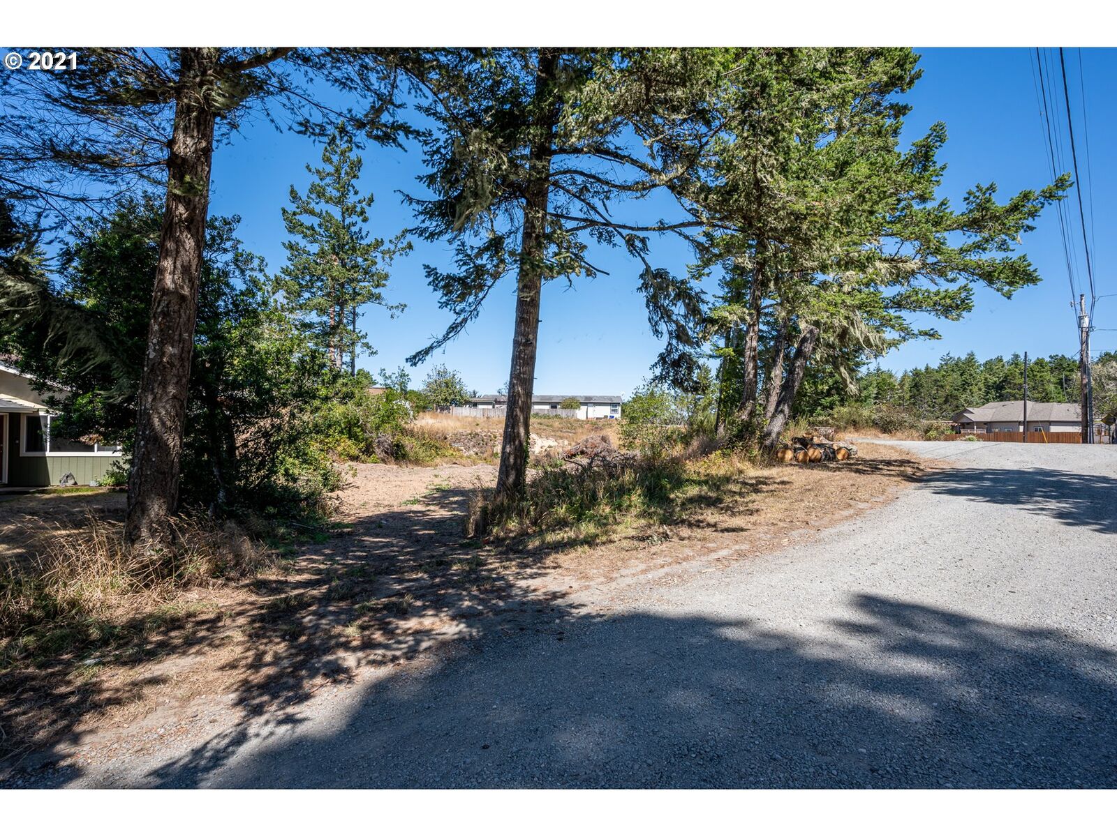 Property Photo:  1674 Maxwell Rd  OR 97420 