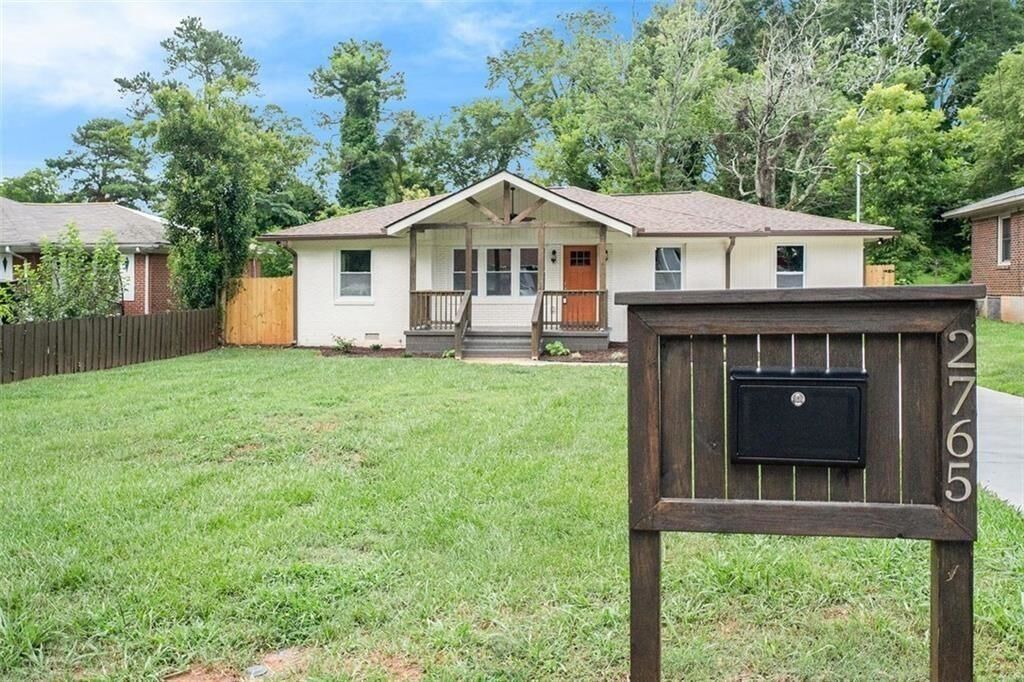 Property Photo:  2765 Wedgewood Terrace  GA 30032 