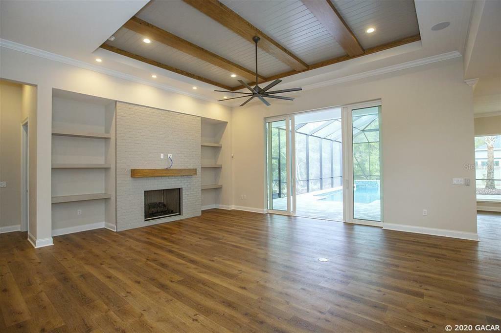 Property Photo:  10460 SW 27th Place  FL 32608 