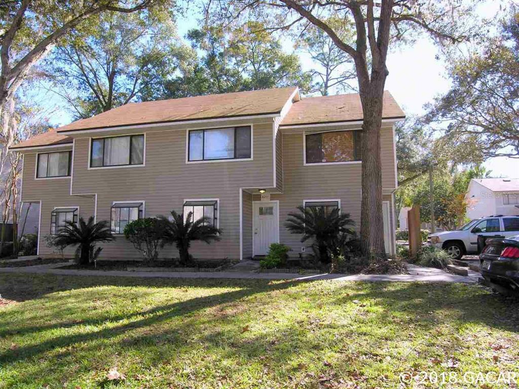 Property Photo:  6211 SW 8th Place  FL 32607 