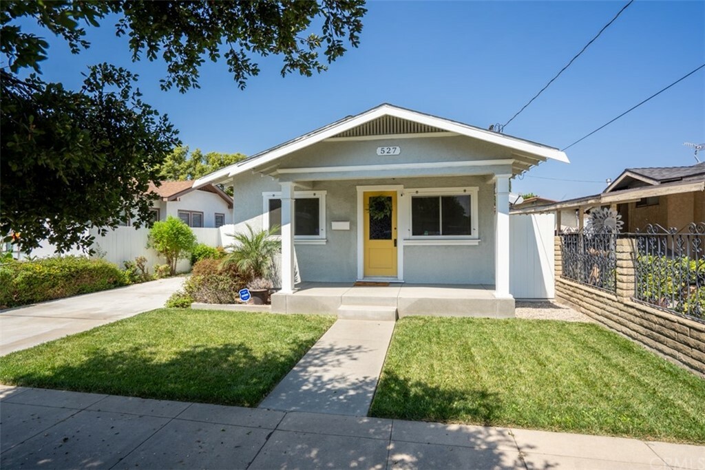 Property Photo:  527 W Culver Avenue  CA 92868 