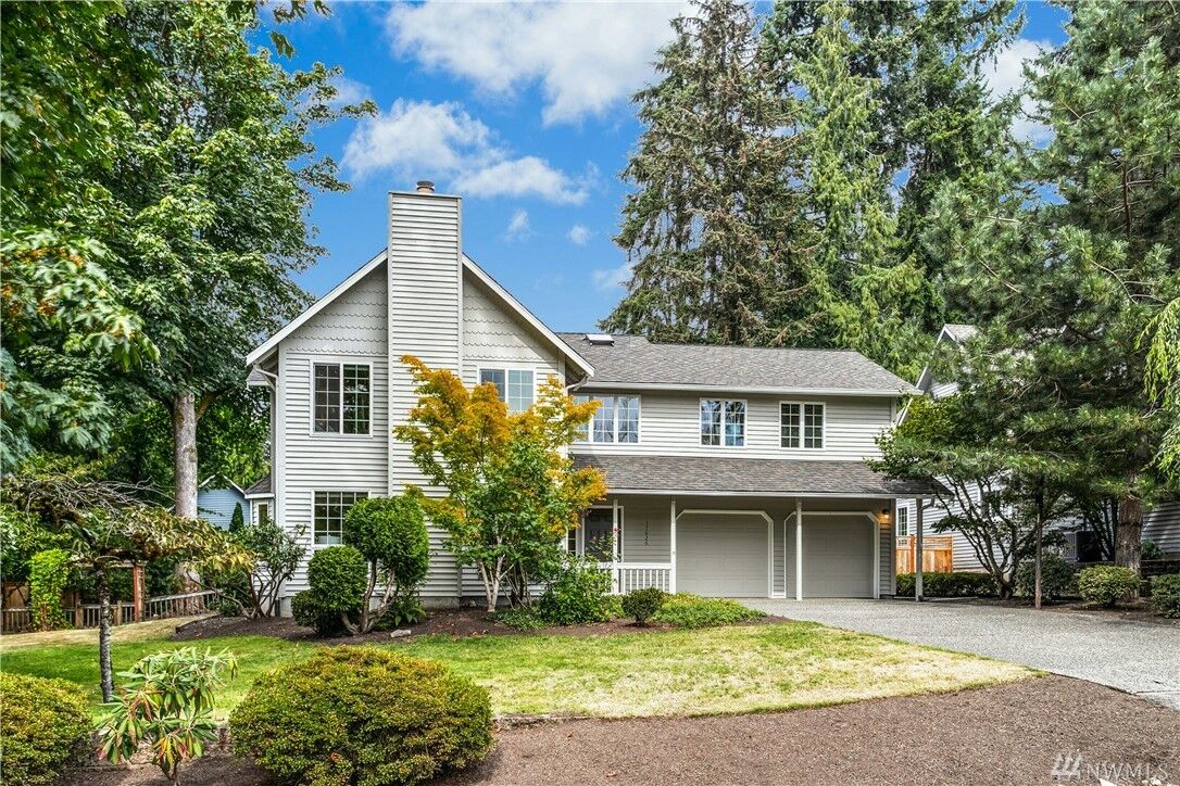 Property Photo: 17626 NE 136th St WA 98052