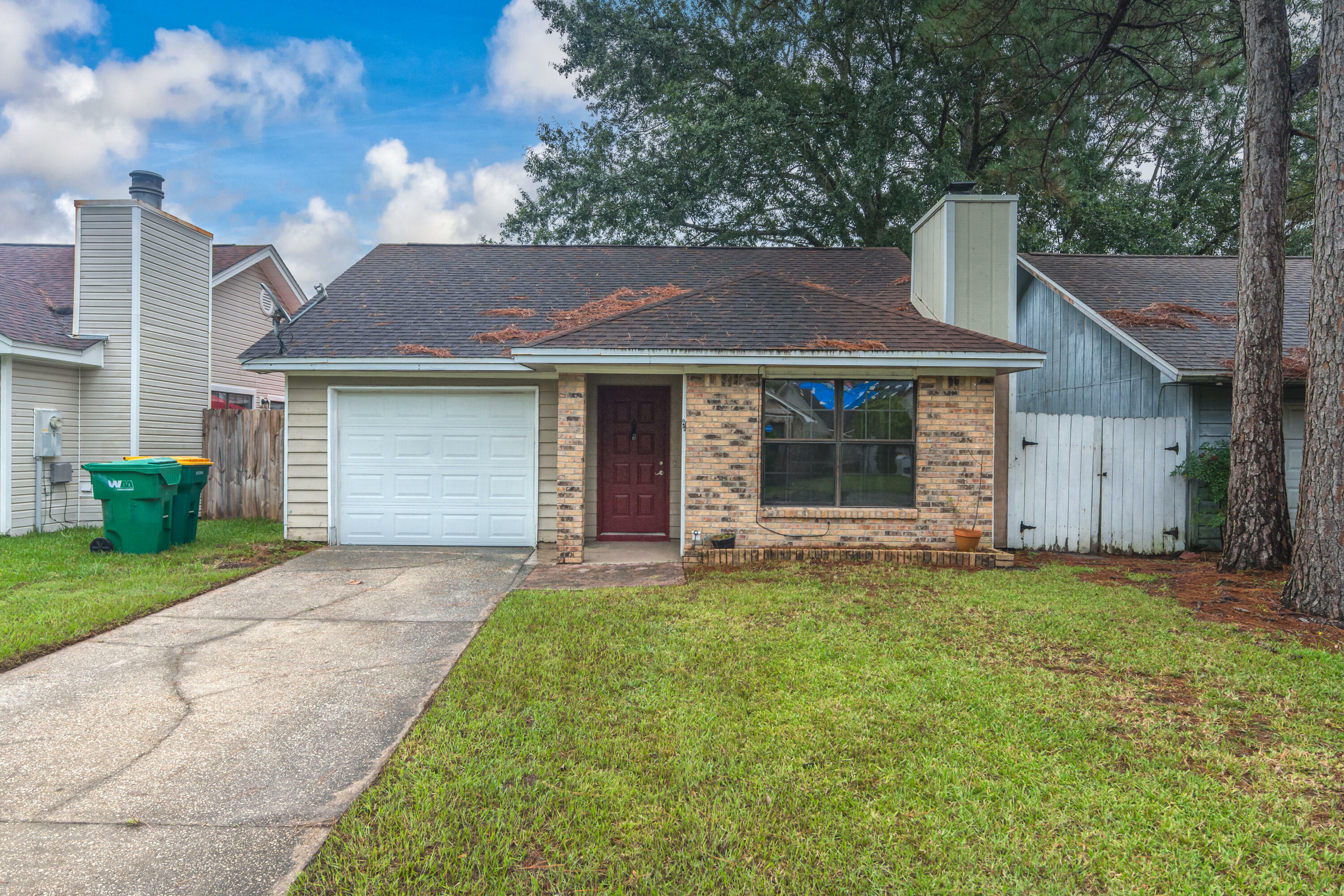 Property Photo:  1905 Squirrel Path  FL 32547 