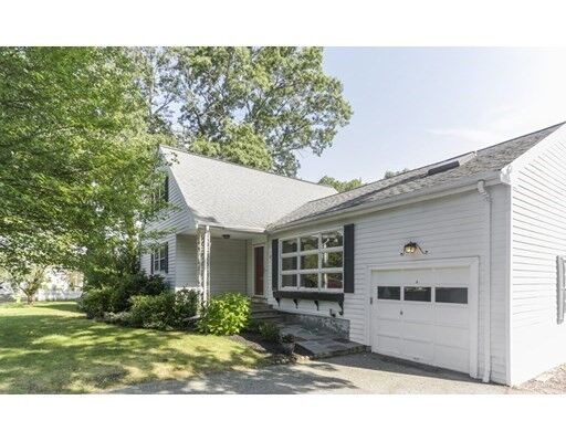 Property Photo:  89 Highview Street  MA 02090 