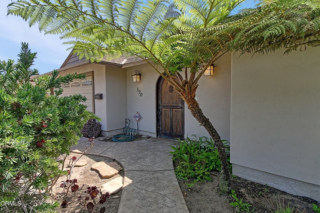 Property Photo:  390 Calle Portilla  CA 93010 