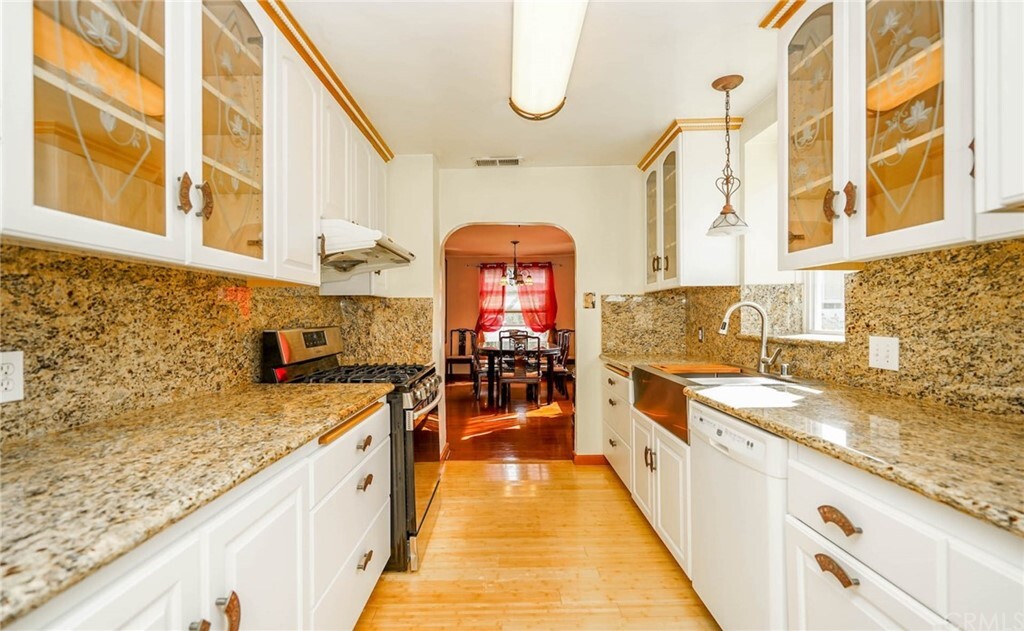 Property Photo: 2517 Curtis Avenue CA 90278