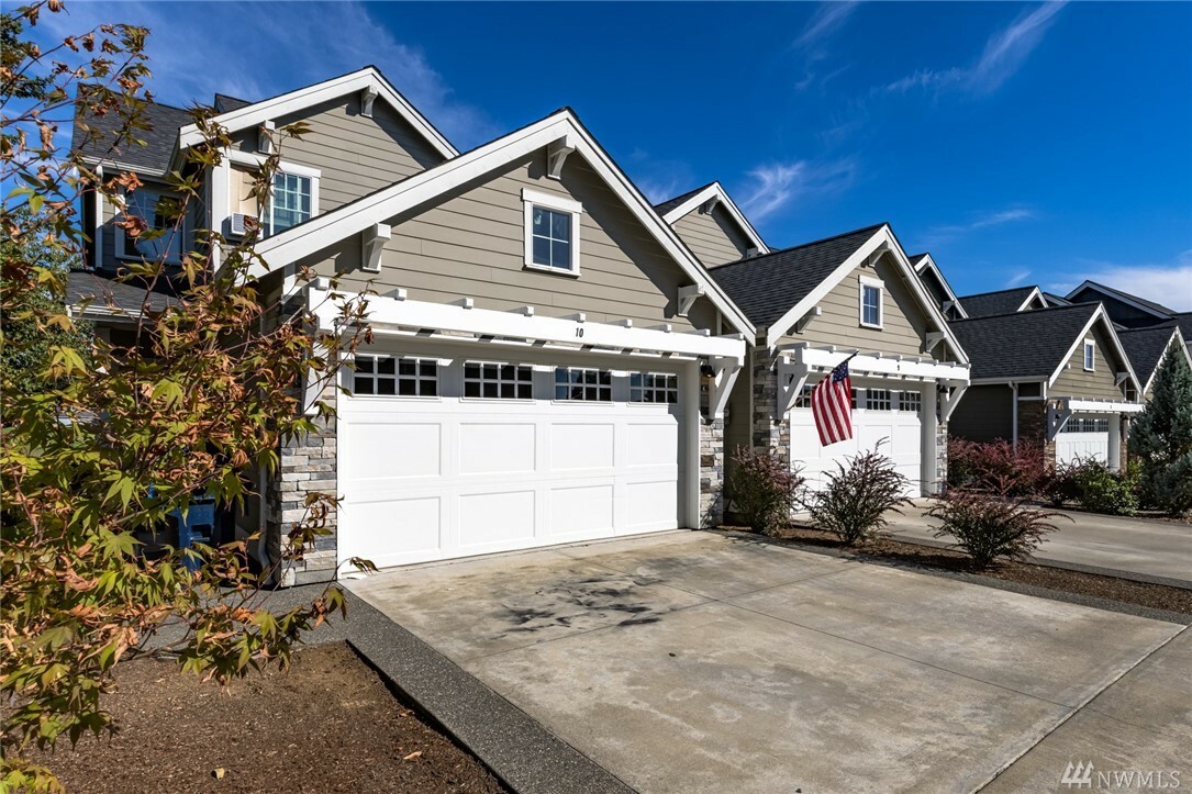 Property Photo:  2200 Greenview Cir 10  WA 98264 