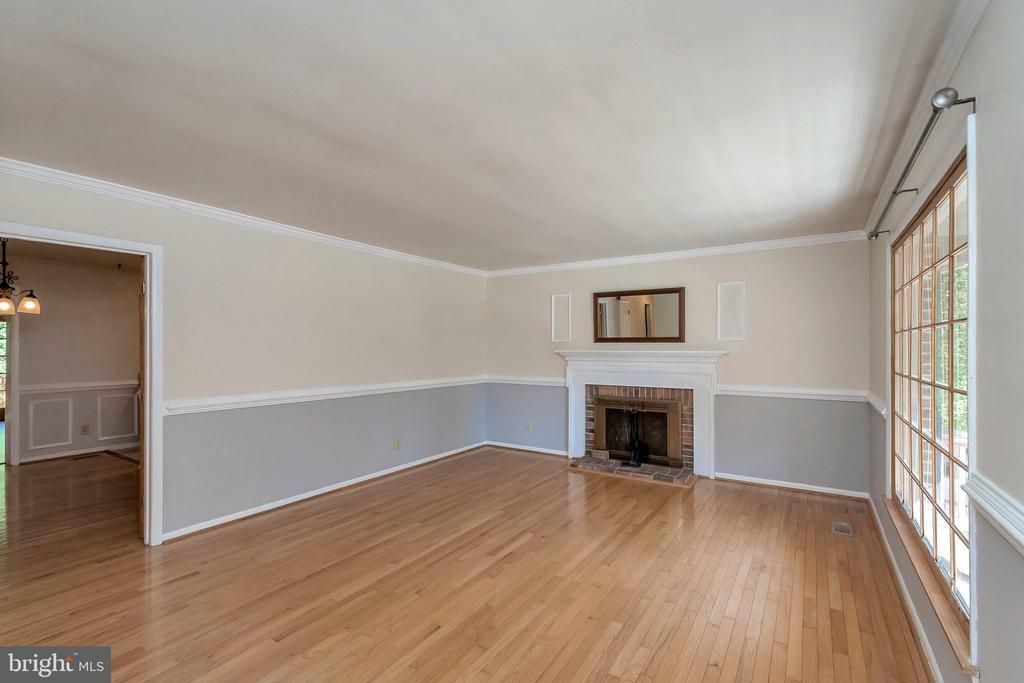 Property Photo:  10510 Catharpin Rd  VA 22551 