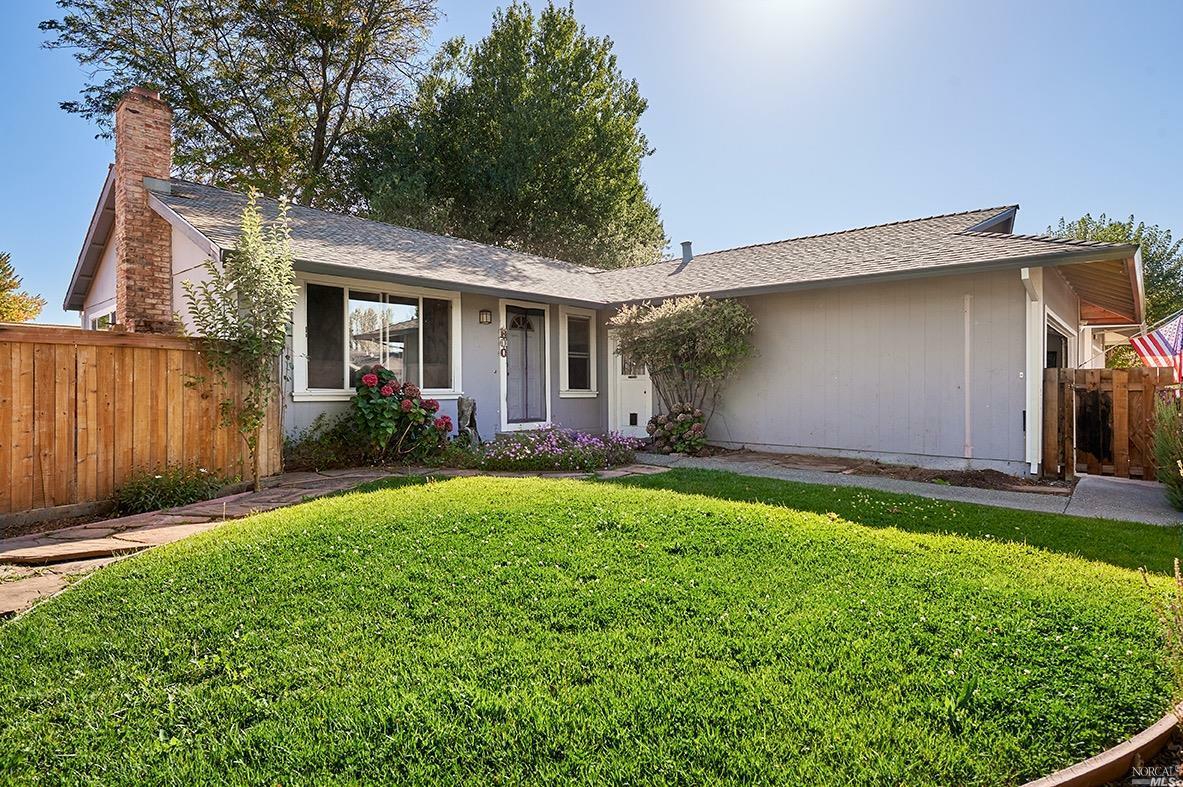 Property Photo:  532 Lanyard Court  CA 94928 