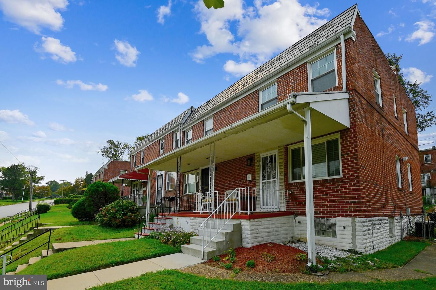 Property Photo: 1118 Cooks Lane MD 21229