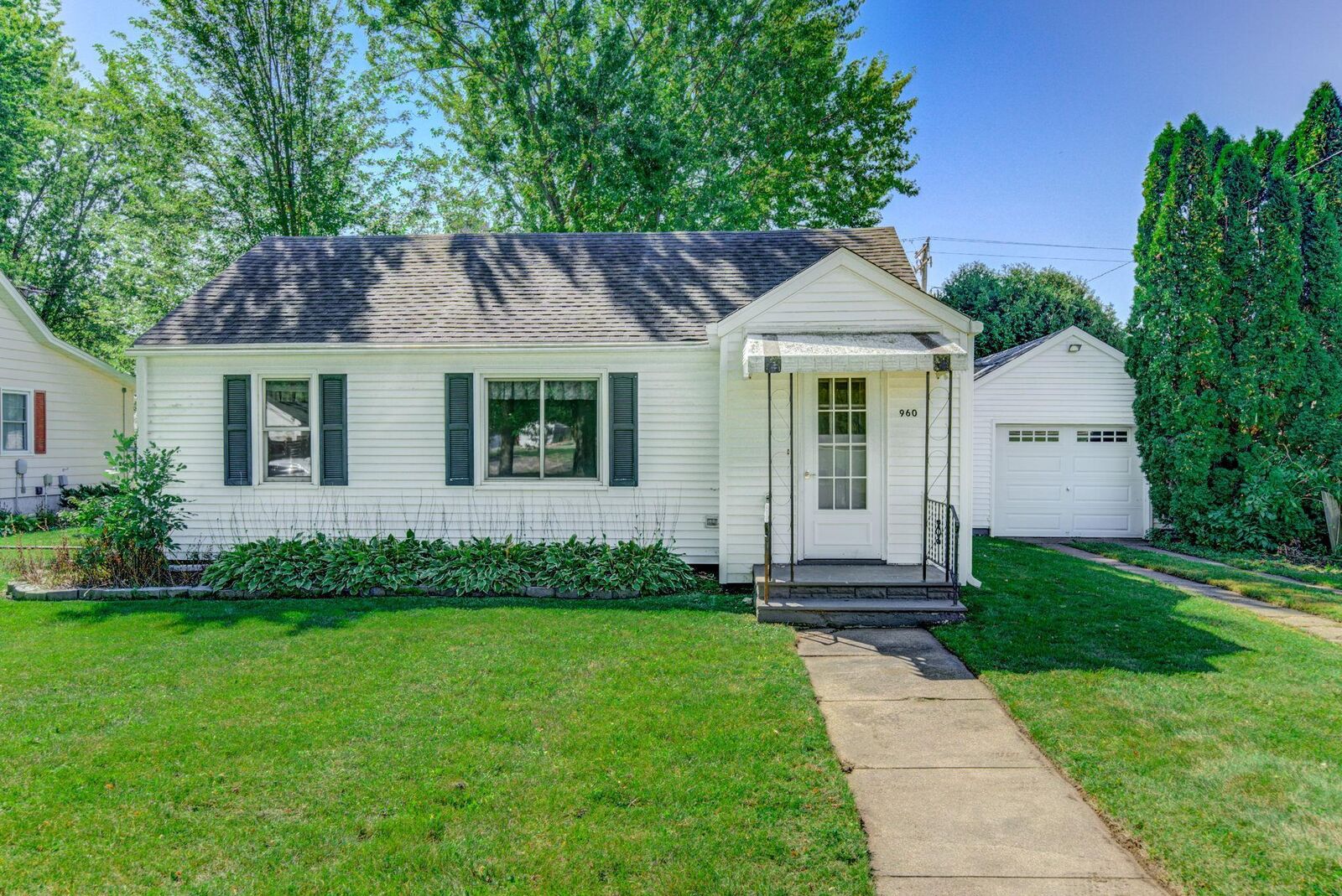 Property Photo:  960 Curtis Street  WI 54002 