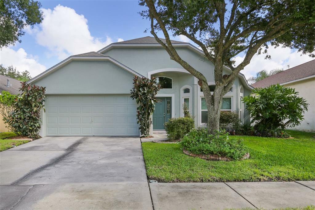 Property Photo:  1552 Maximilian Drive  FL 33543 