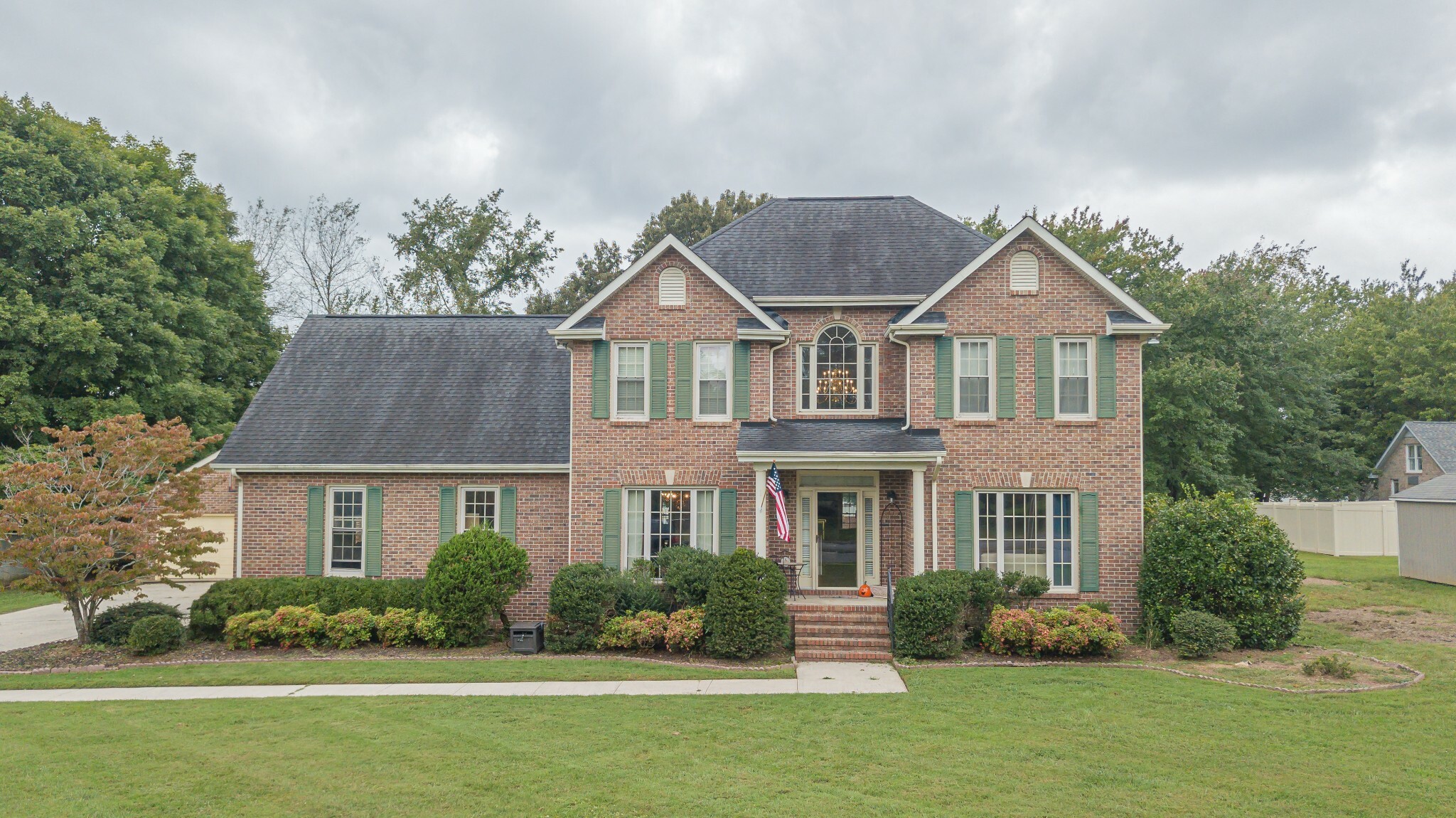 Property Photo:  102 Yorktown Dr  TN 37388 