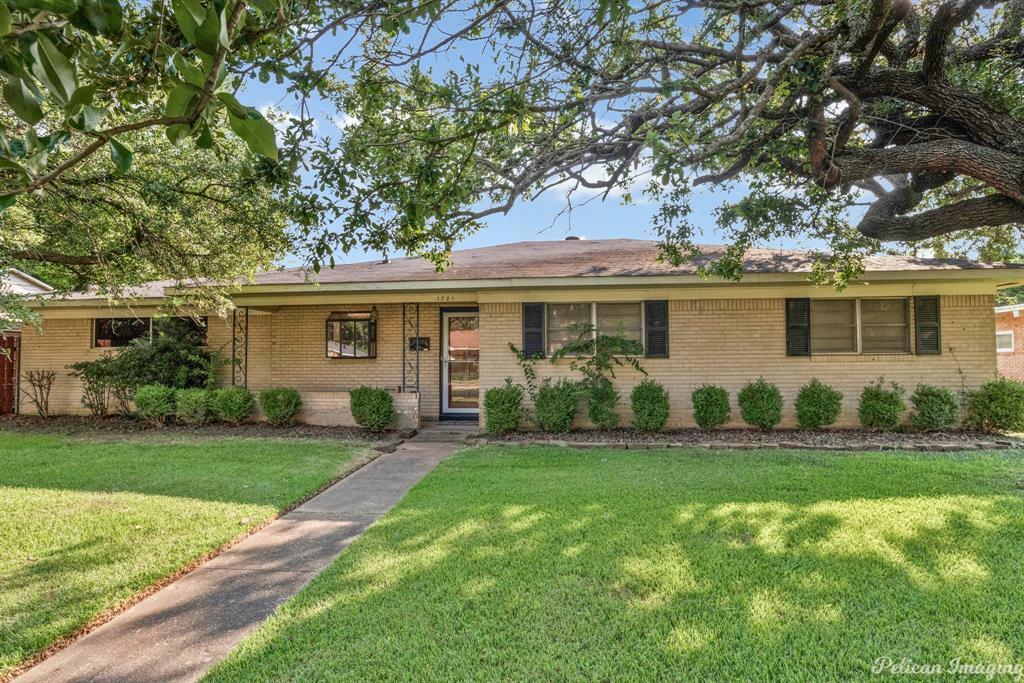 Property Photo:  1701 Captain Shreve Drive  LA 71105 