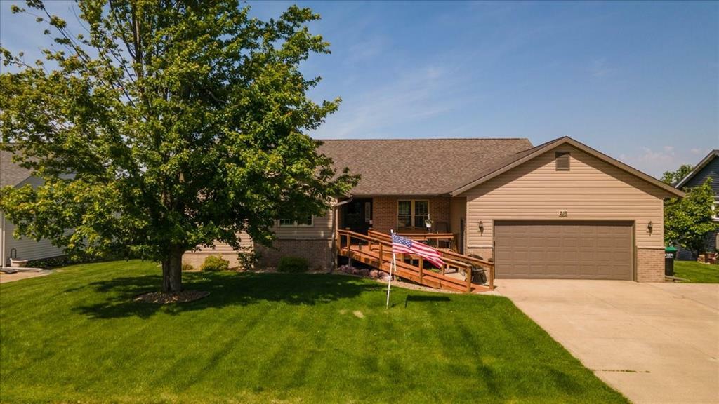 Property Photo: 216 Maxwell Drive IA 52332