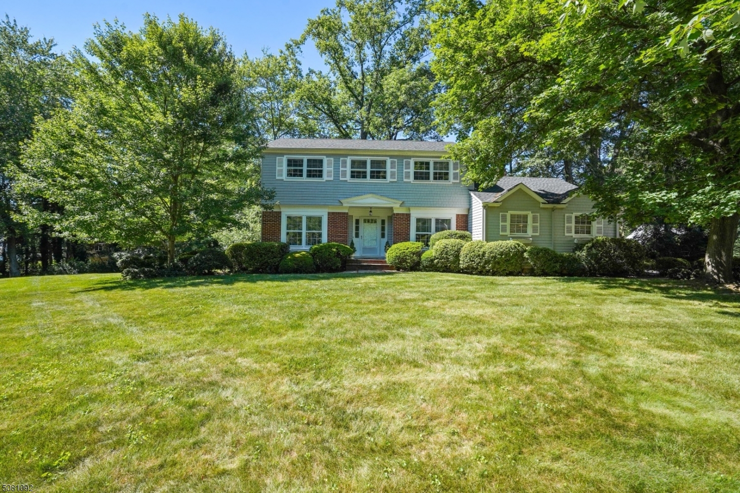 Property Photo:  26 Wood Glen Way  NJ 07005 