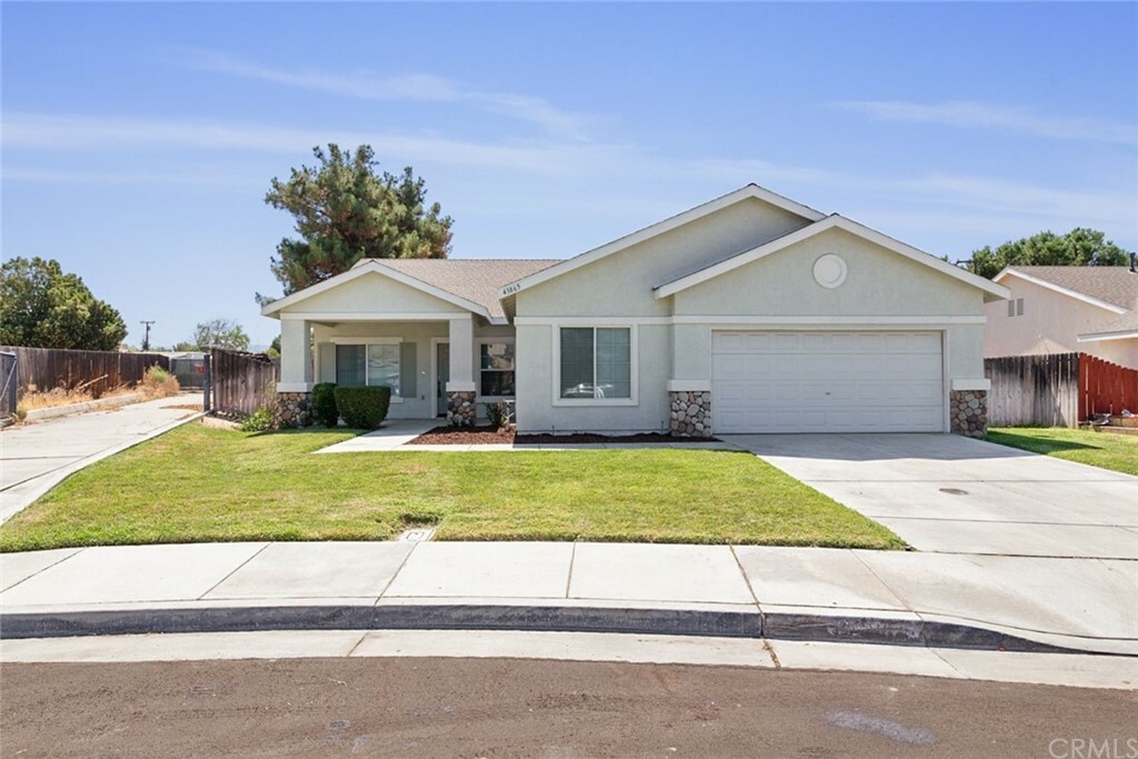 Property Photo:  43865 Orinoco Lane  CA 92544 