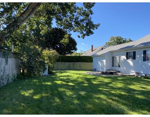 Property Photo:  152 Lafayette St  MA 02745 