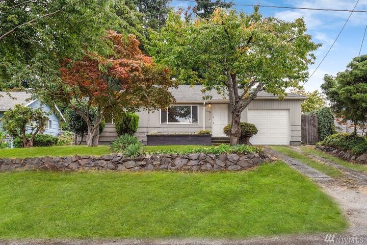 10440 5th Ave SW  Seattle WA 98146 photo