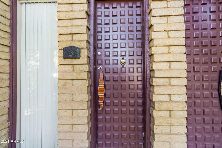Property Photo: 6925 E 4th Street 5 AZ 85251