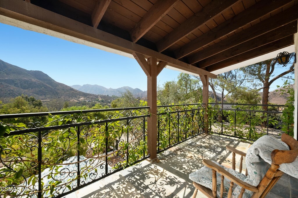 Property Photo:  29947 Triunfo Drive  CA 91301 