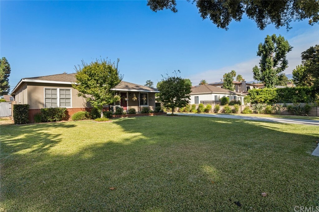 Property Photo:  2221 S Santa Anita Avenue  CA 91006 