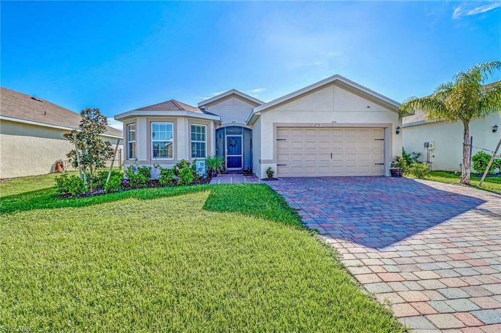 Property Photo:  10337 Silver Pond Lane  FL 33936 