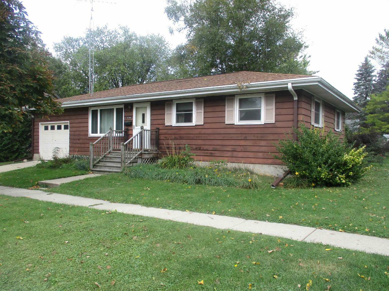 Property Photo:  216 East South St  WI 53916 