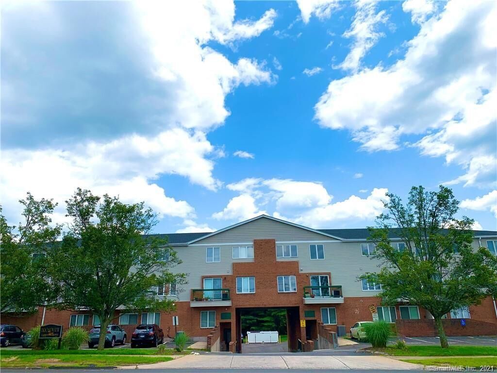 Property Photo:  219 South Broad Street N219  CT 06450 