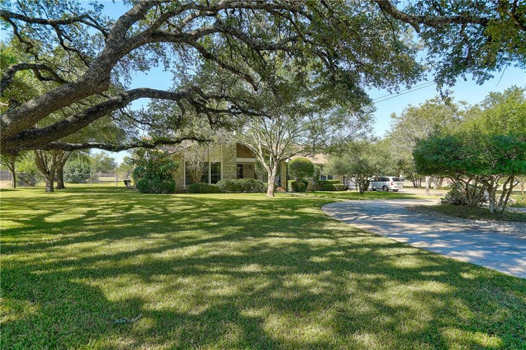 Property Photo:  405 Sunset Drive  TX 78628 