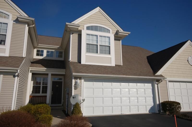 Property Photo:  915 Barn Owl Way  NJ 08886 
