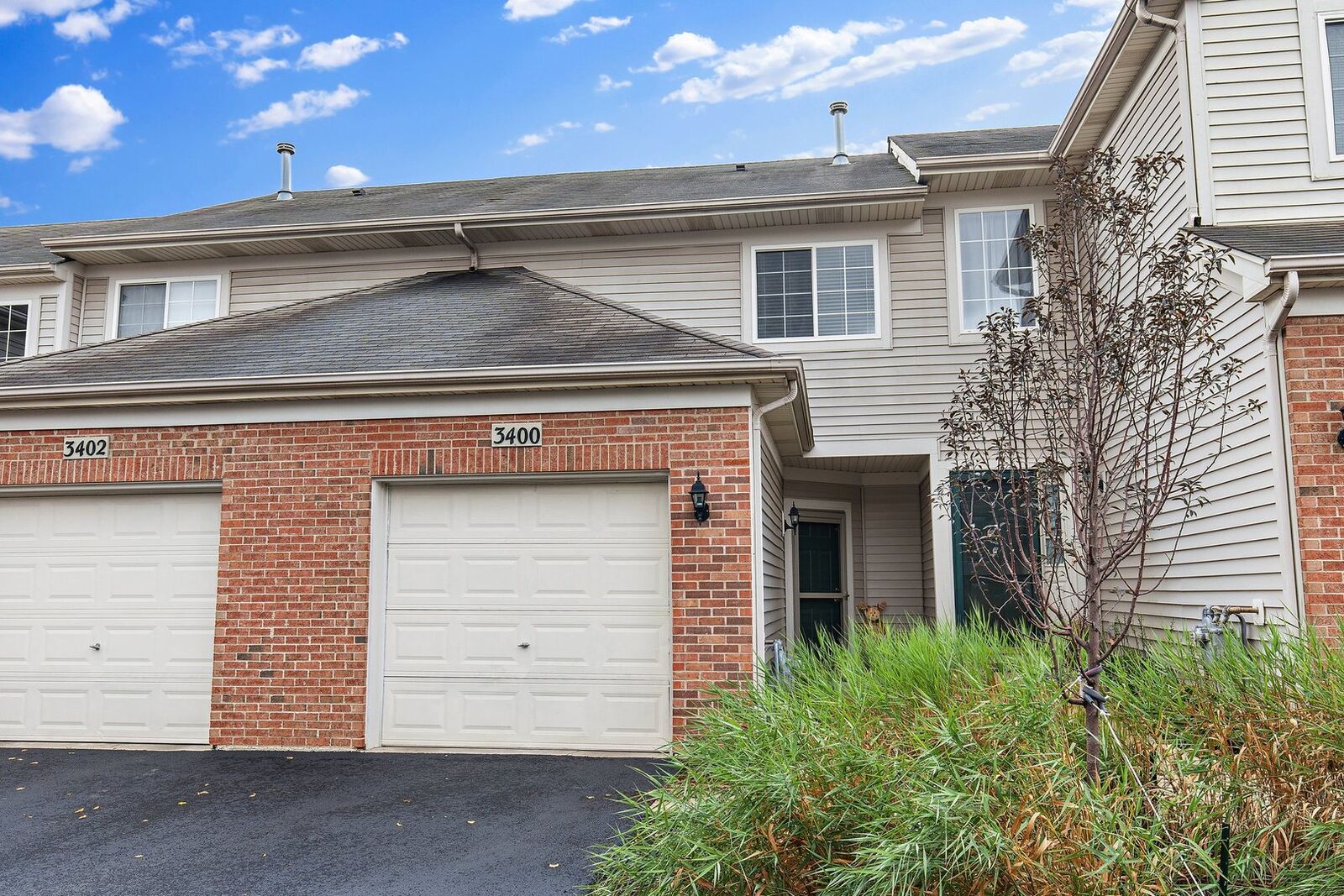 Property Photo:  3400 Blue Ridge Drive  IL 60110 