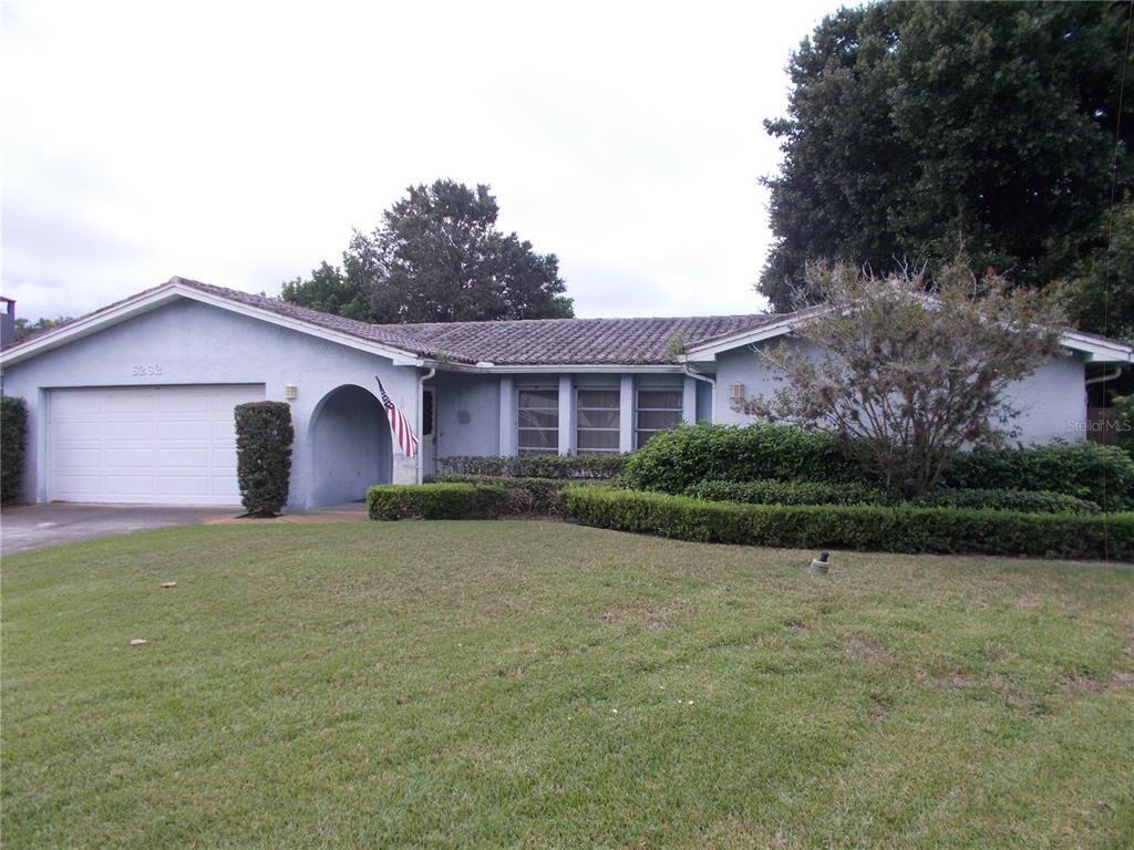 Property Photo: 6262 43rd Avenue N FL 33709