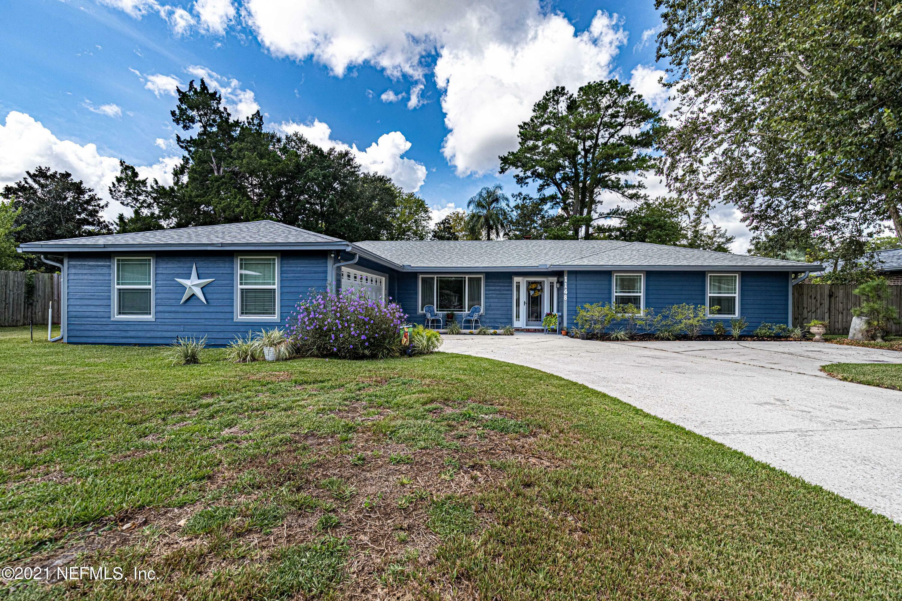 Property Photo:  1148 Morgan Circle E  FL 32073 