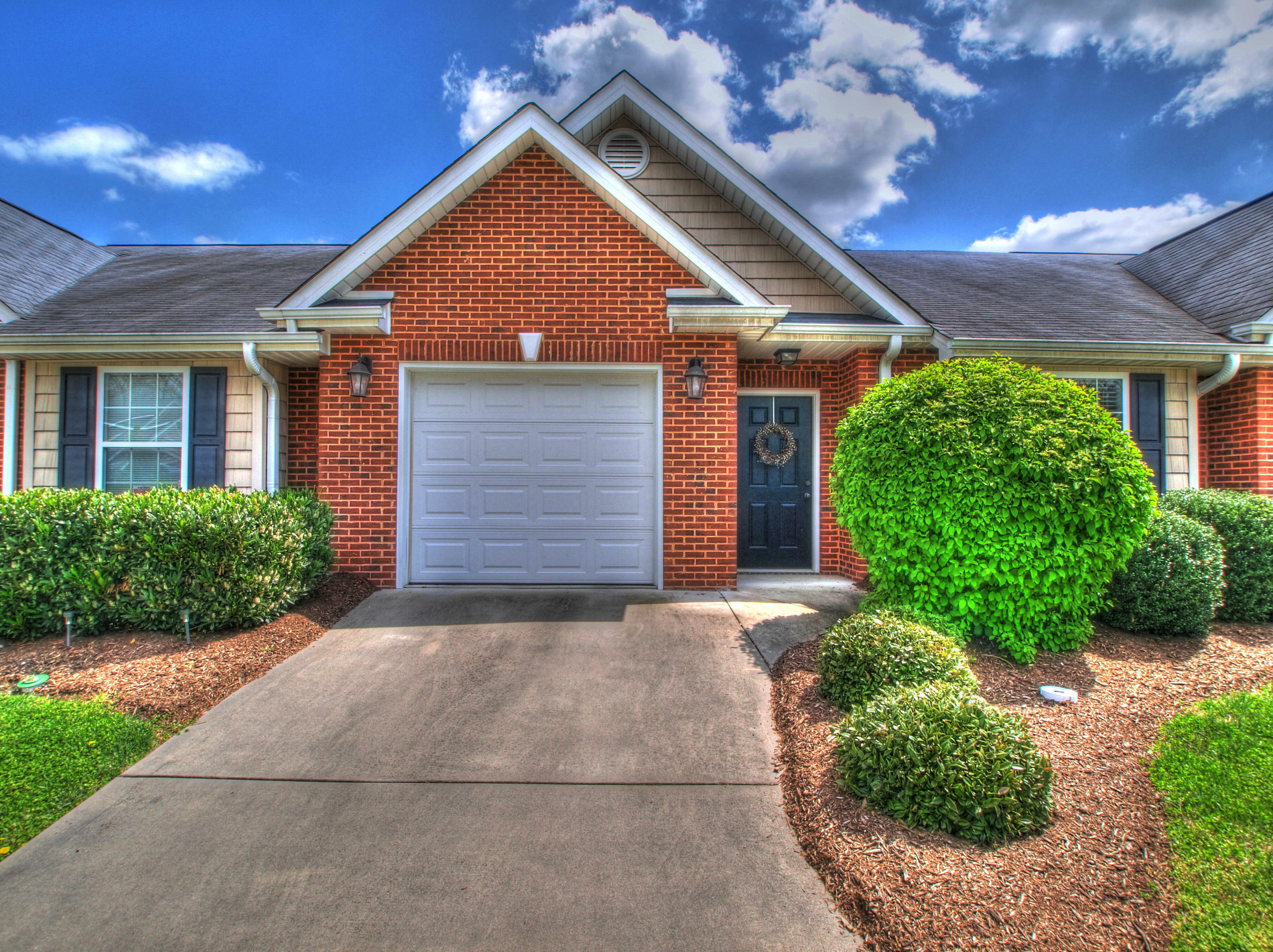 Property Photo: 1436 Hazelgreen Way TN 37912