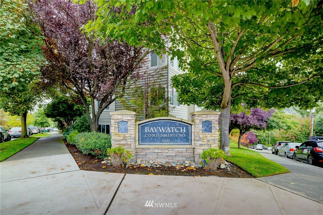 Property Photo: 2200 Thorndyke Avenue W 210 WA 98199