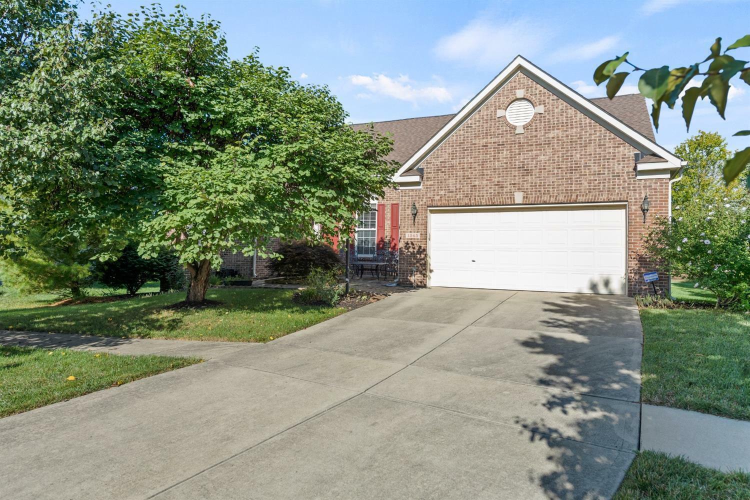 Property Photo:  1345 Oakhurst Ct  OH 45036 