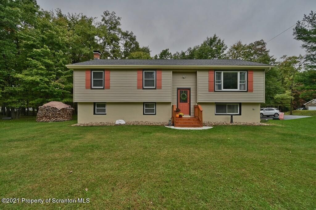 Property Photo:  55 Mountain Road  PA 18210 