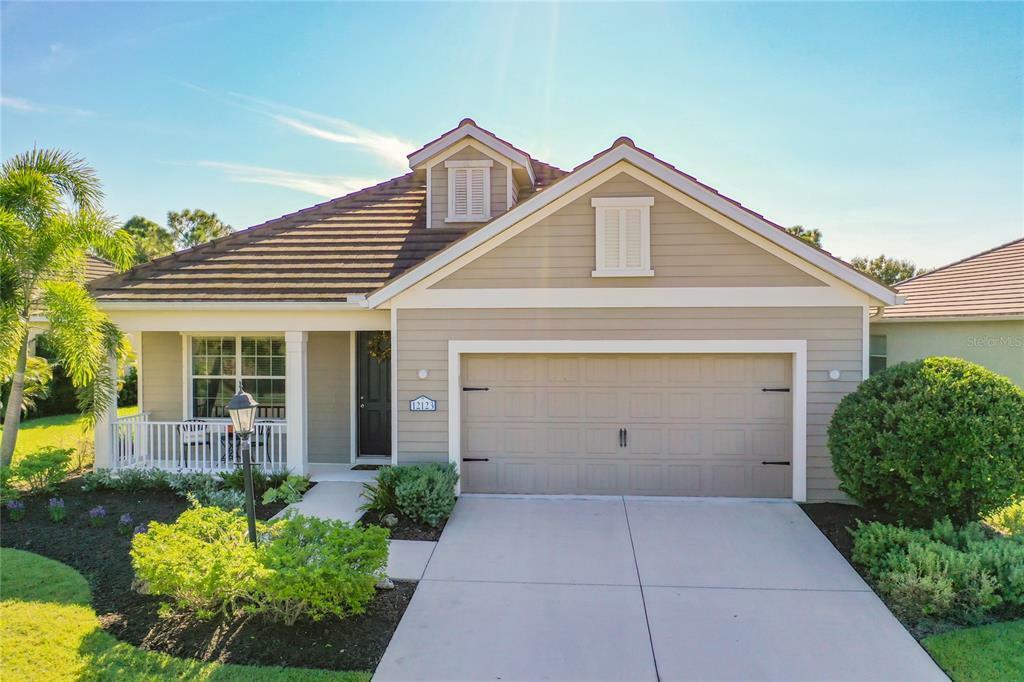 Property Photo: 12123 Stuart Drive FL 34293