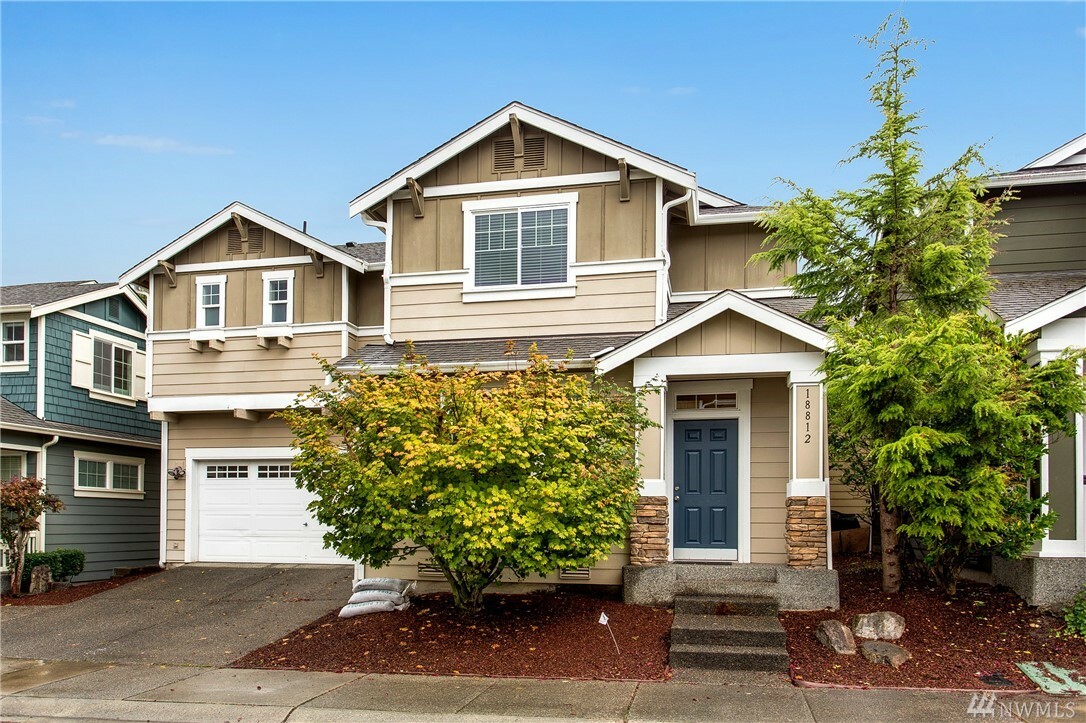Property Photo: 18812 143rd Ct NE WA 98072