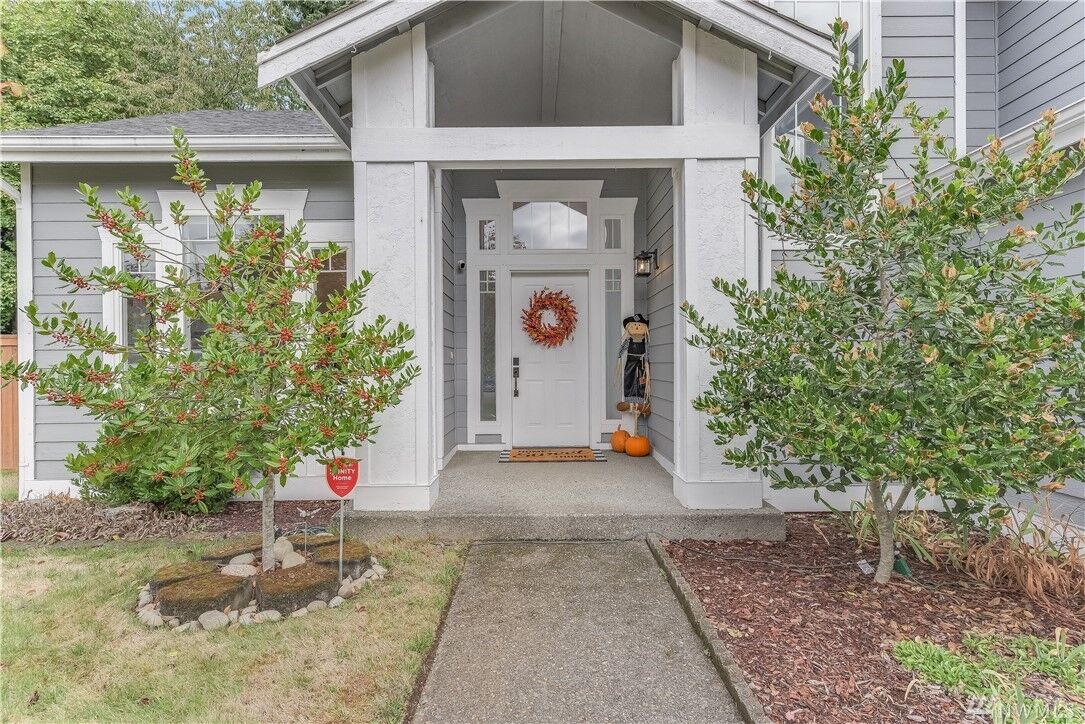 Property Photo:  23420 SE 246th Pl  WA 98038 