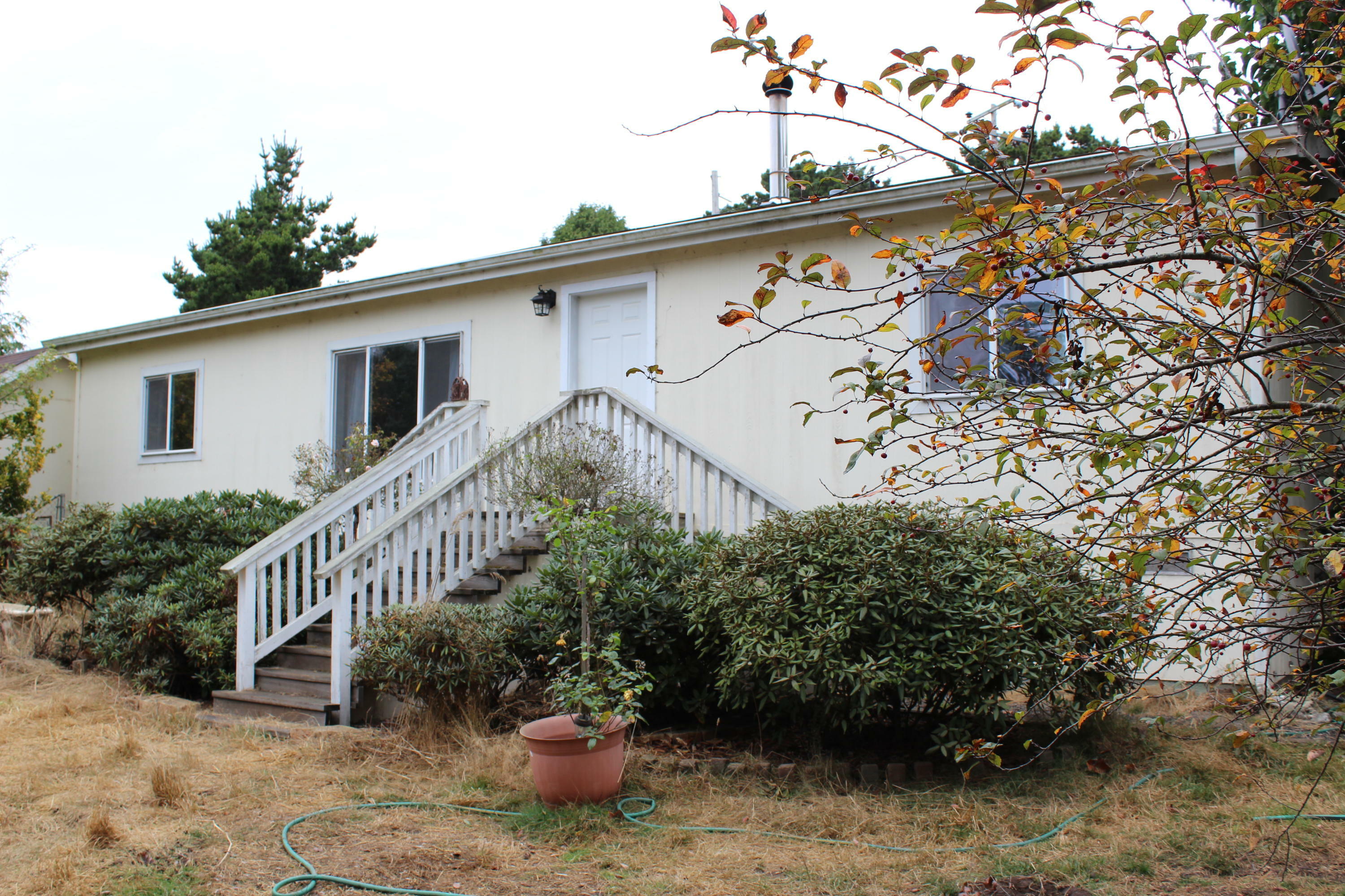 Property Photo:  1602 Hawkes Road  CA 95519 