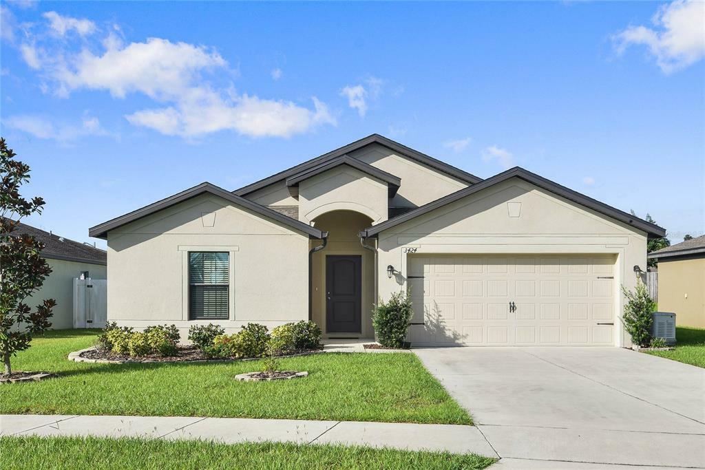 Property Photo:  3424 Kashmira Court  FL 32724 