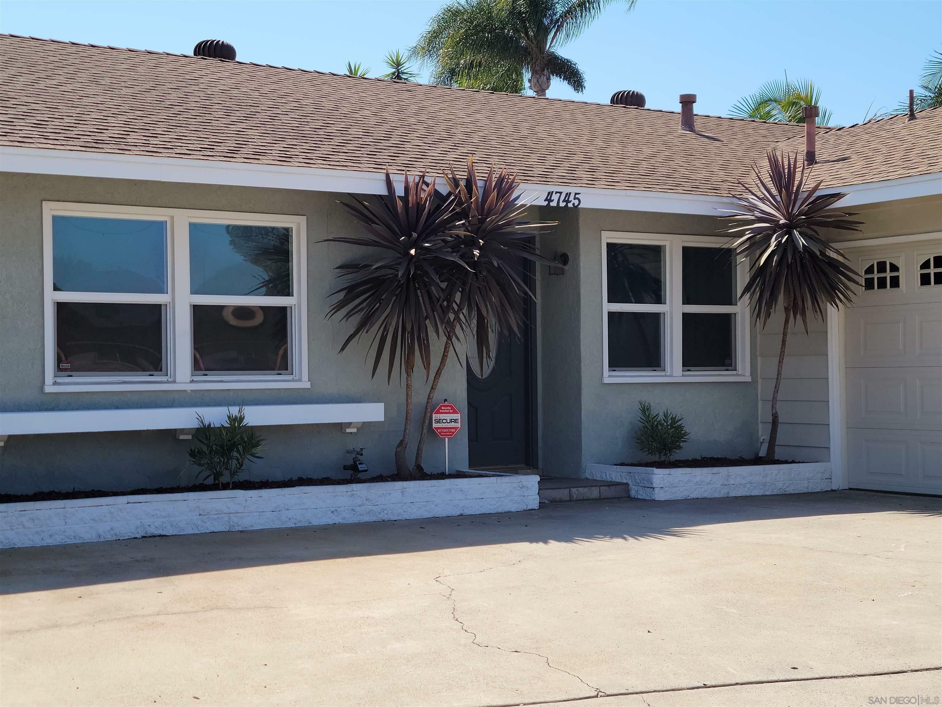 Property Photo: 4745 Mount Durban CA 92117