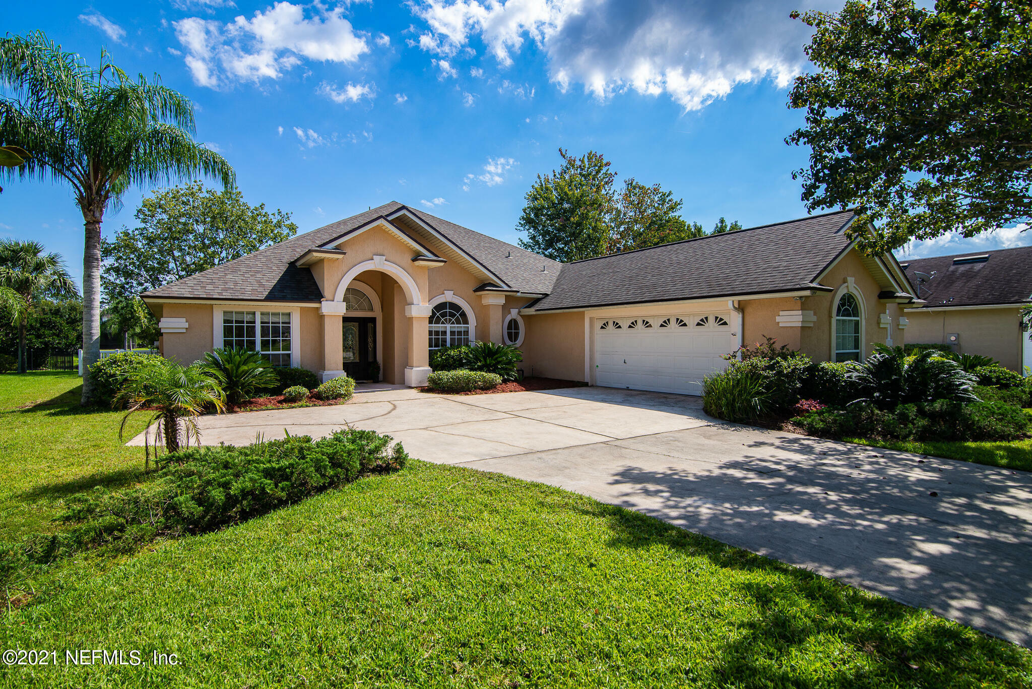 Property Photo:  2264 Harbor Lake Drive  FL 32003 