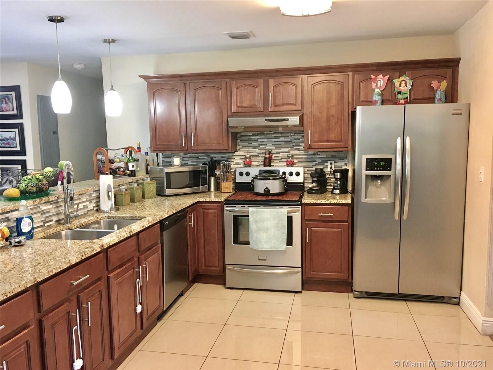 Property Photo:  7121 SW 92 St  FL 33156 