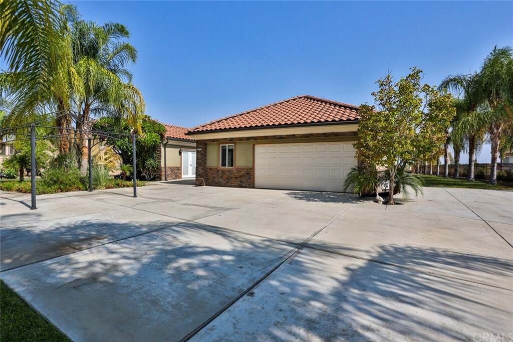 Property Photo:  11327 Morning Glory Court  CA 92503 