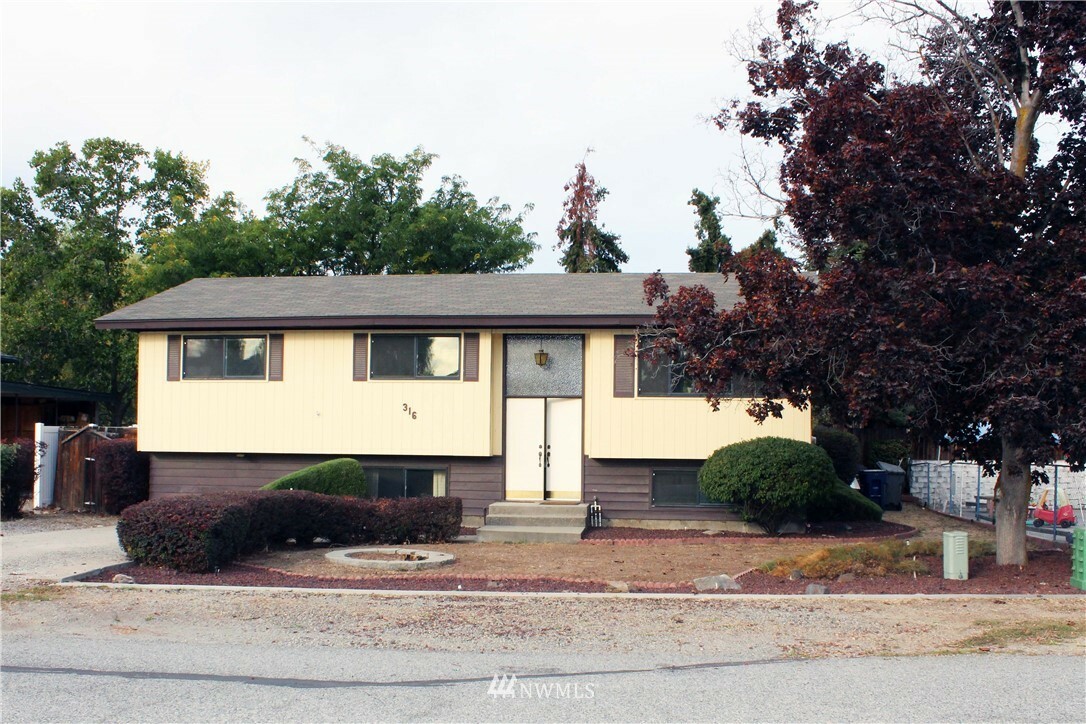 Property Photo:  316 S James Avenue  WA 98802 