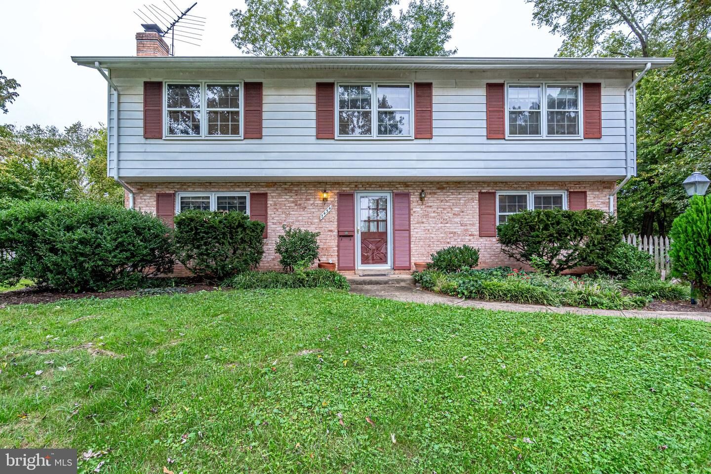 Property Photo:  7454 Donset Court  VA 20109 